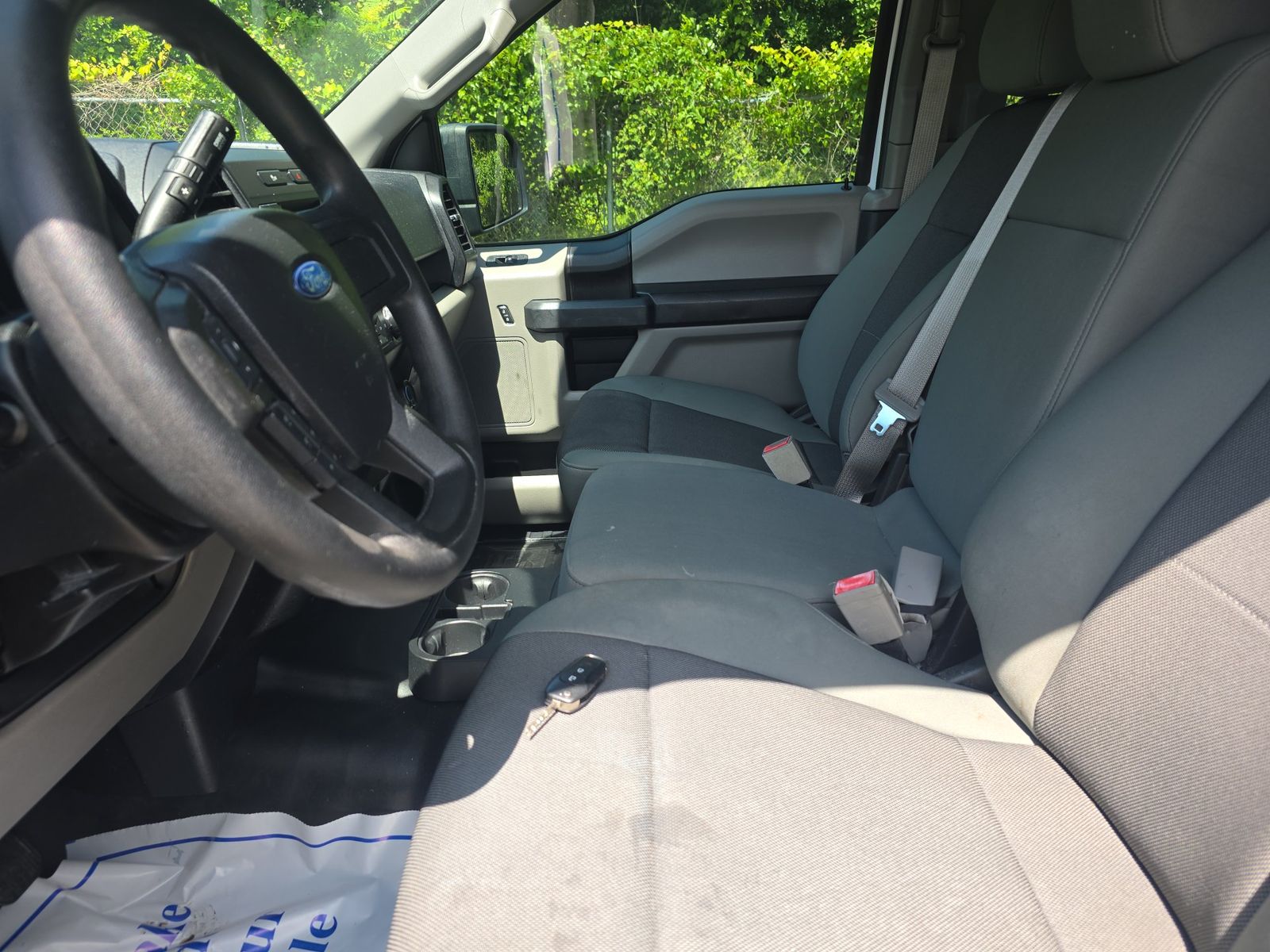 FORD F-150 - 8
