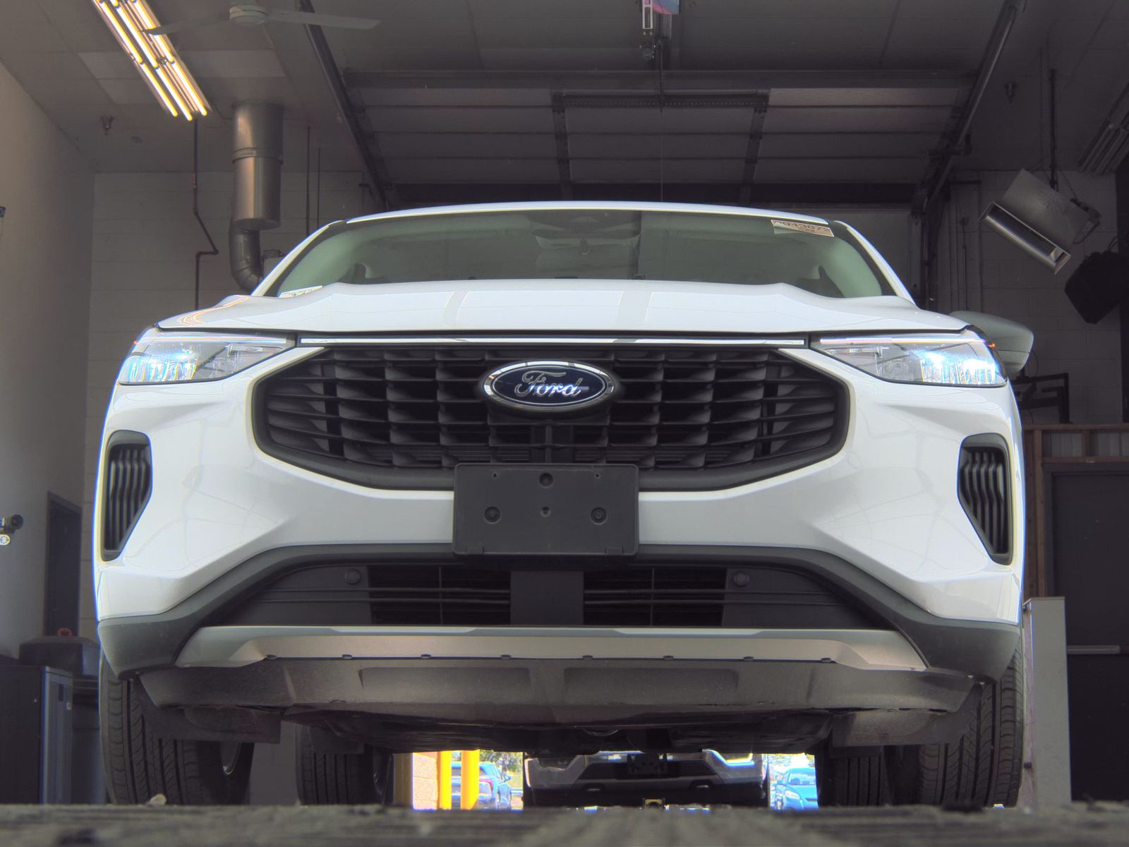 FORD ESCAPE - 4