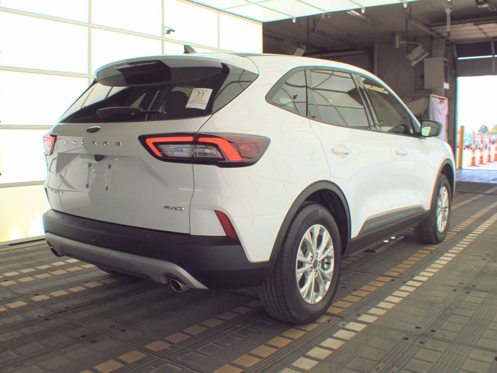 FORD ESCAPE - 6