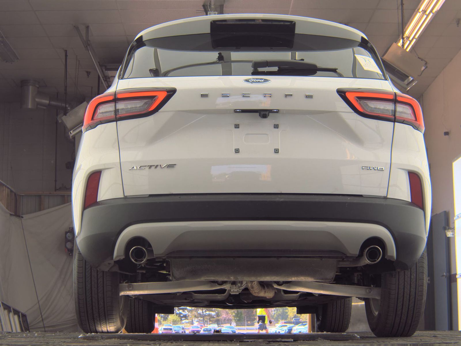 FORD ESCAPE - 8