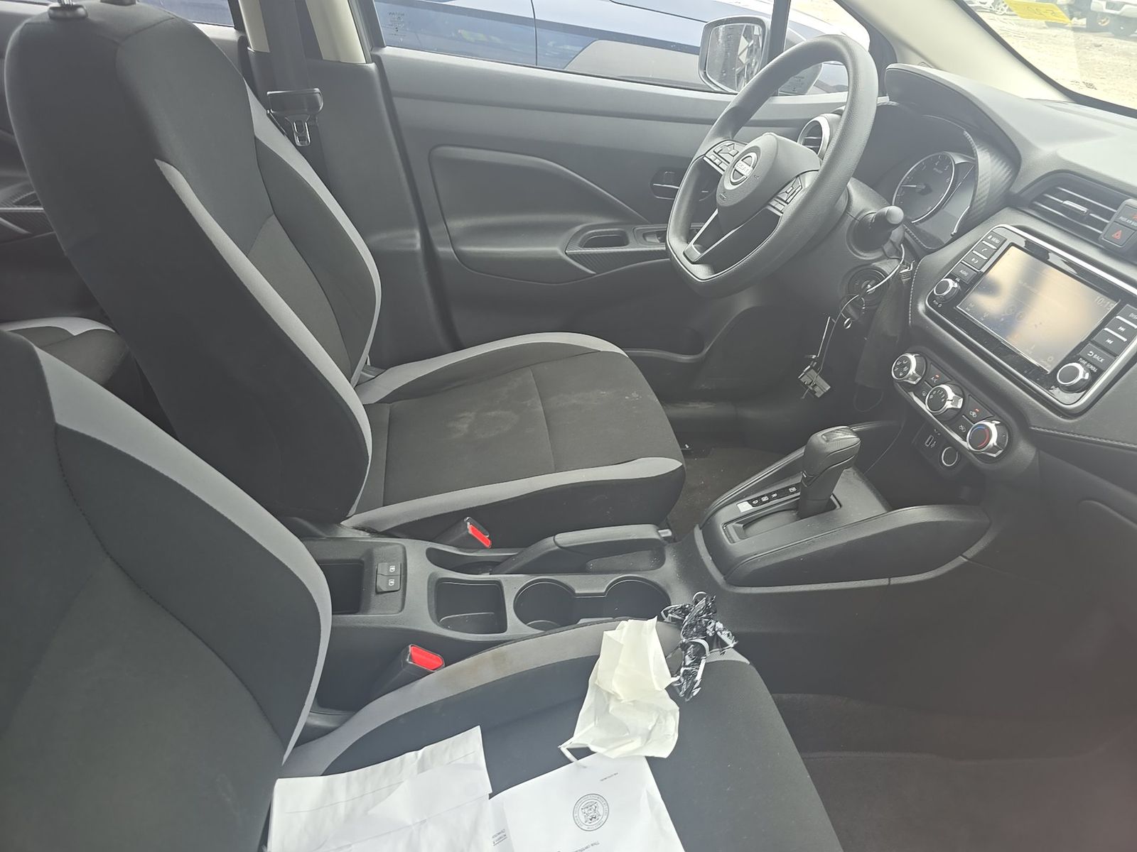 NISSAN VERSA - 9