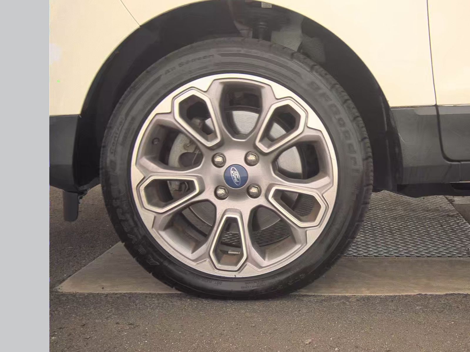 FORD ECOSPORT - 10