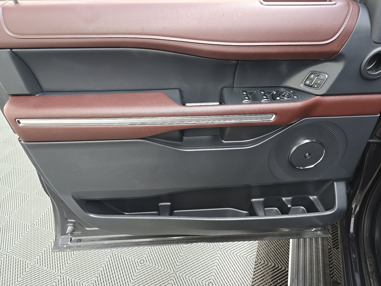 FORD EXPEDITION MAX - 10
