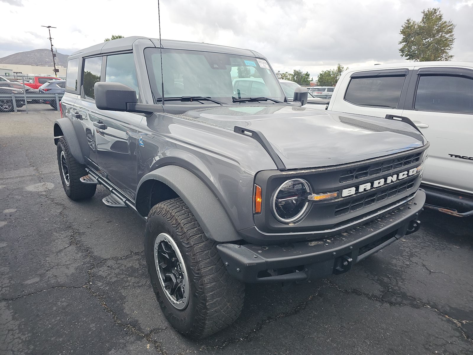 FORD BRONCO - 4