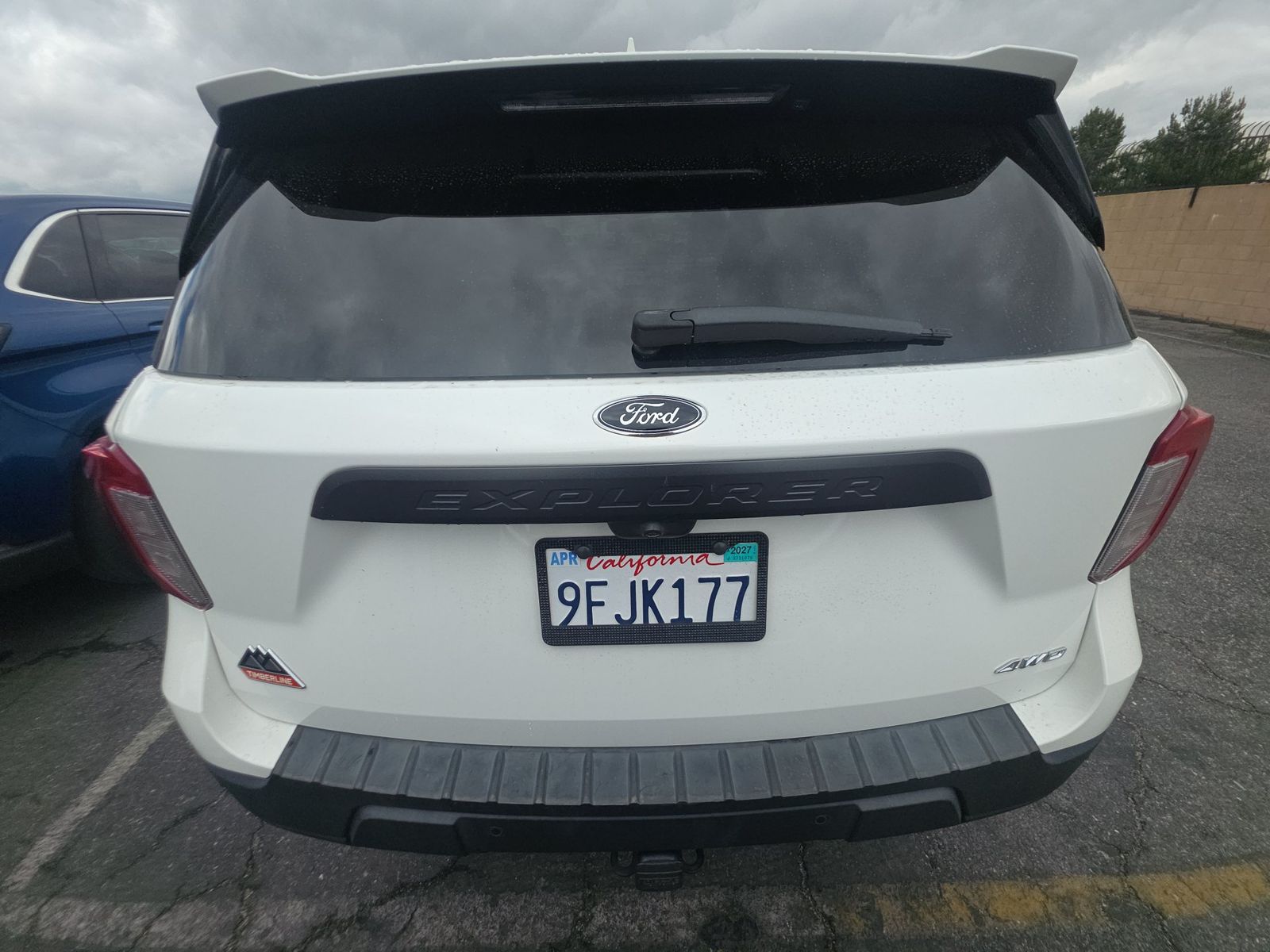 FORD EXPLORER - 6