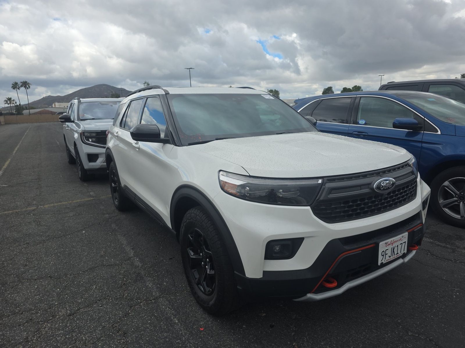 FORD EXPLORER - 4