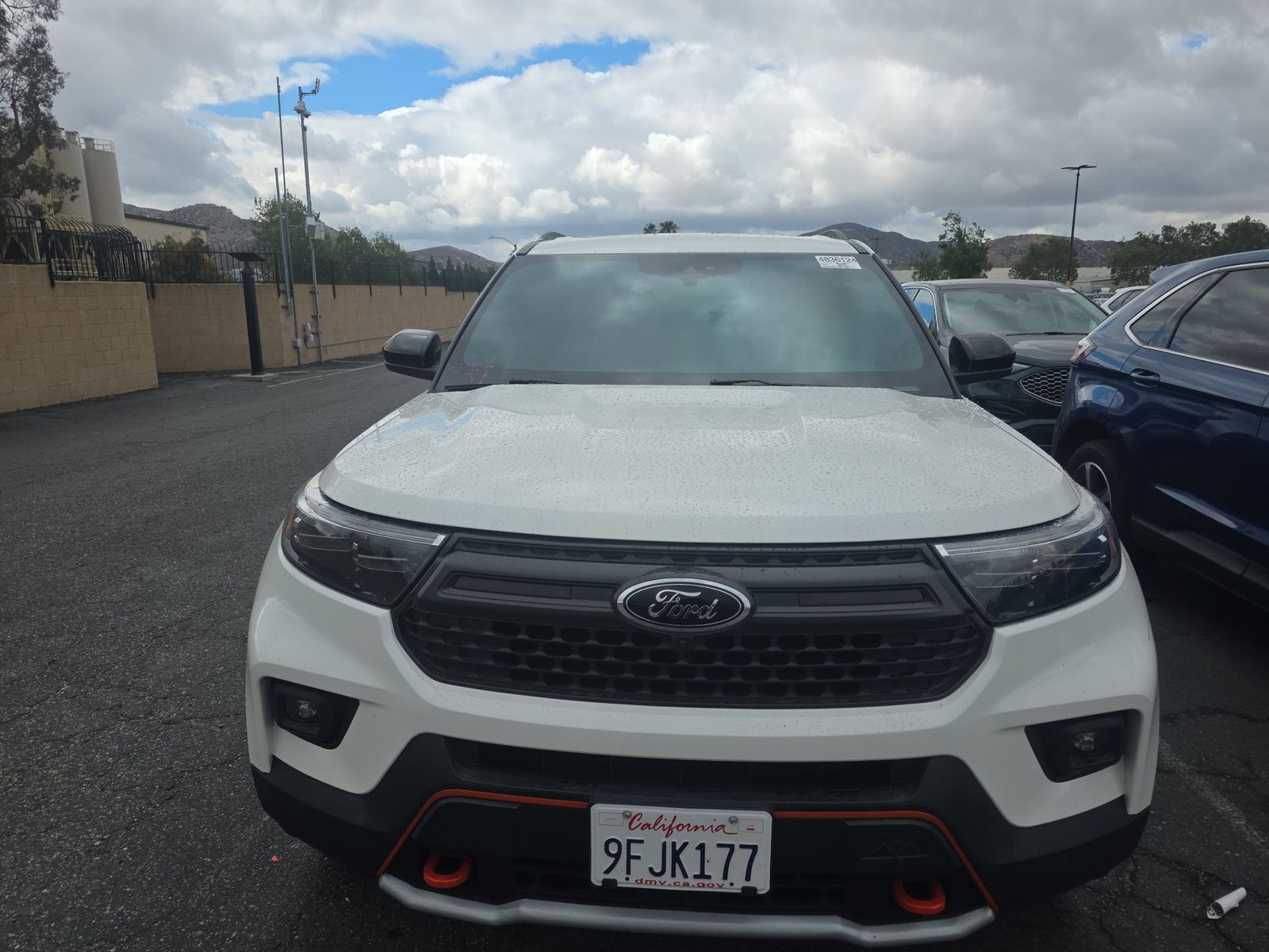 FORD EXPLORER - 3