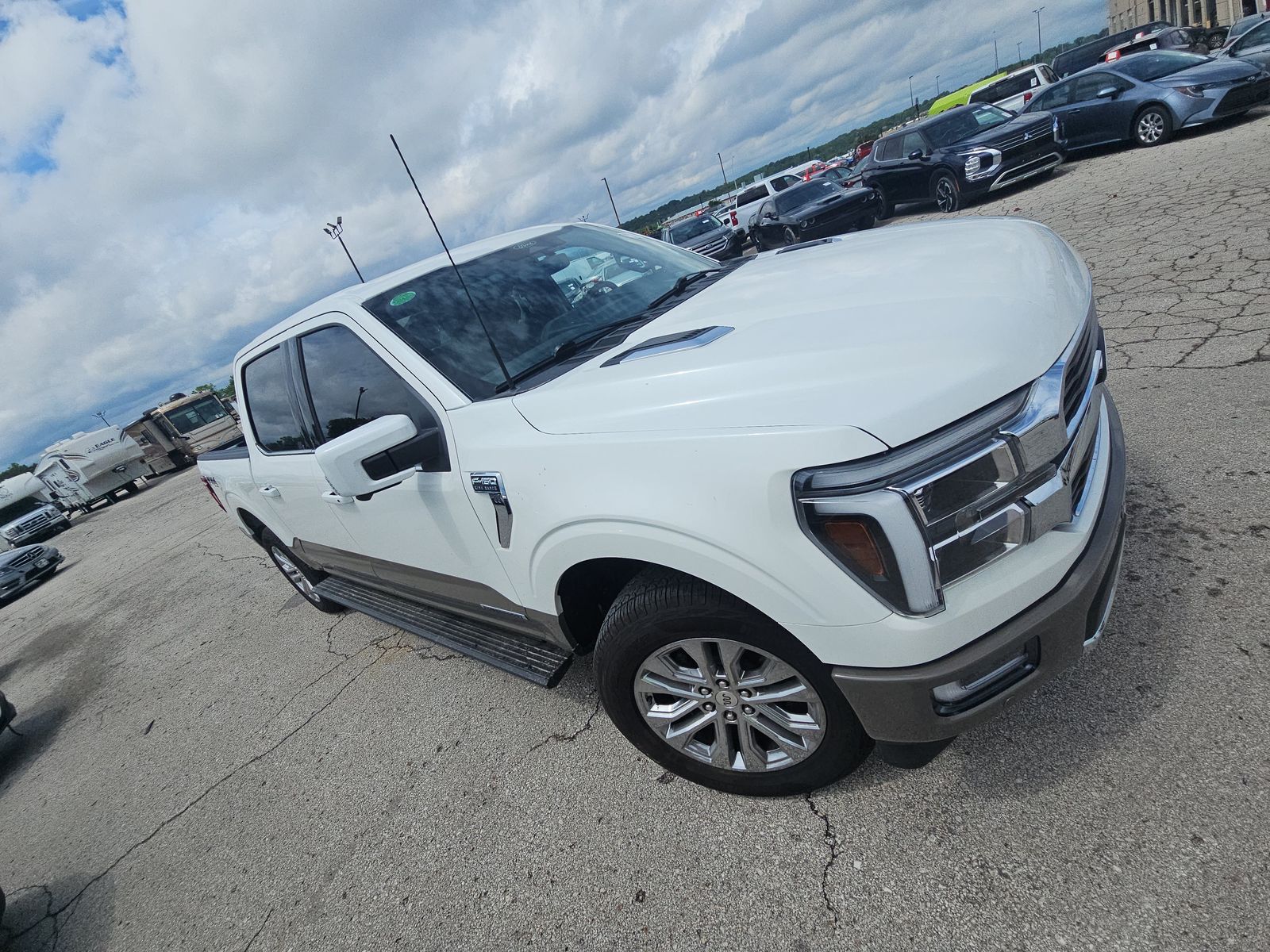 2025 Ford F-150 Hybrid King Ranch AWD
