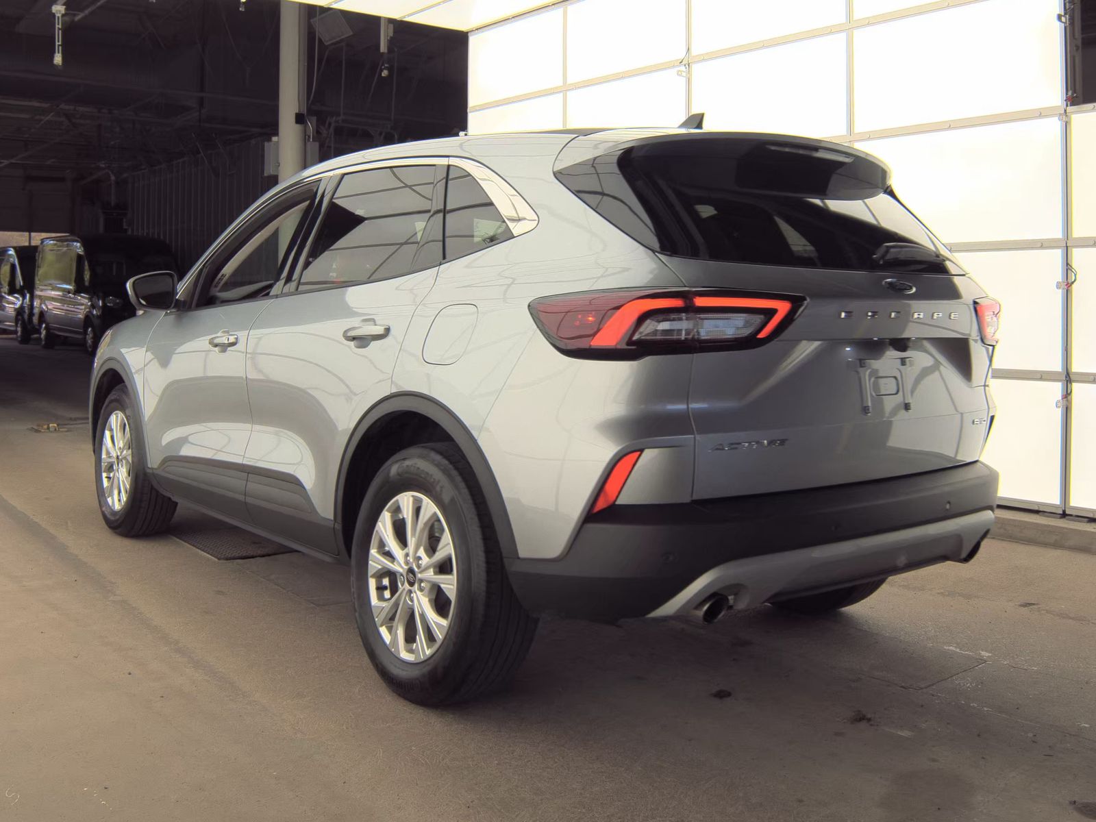 FORD ESCAPE - 9