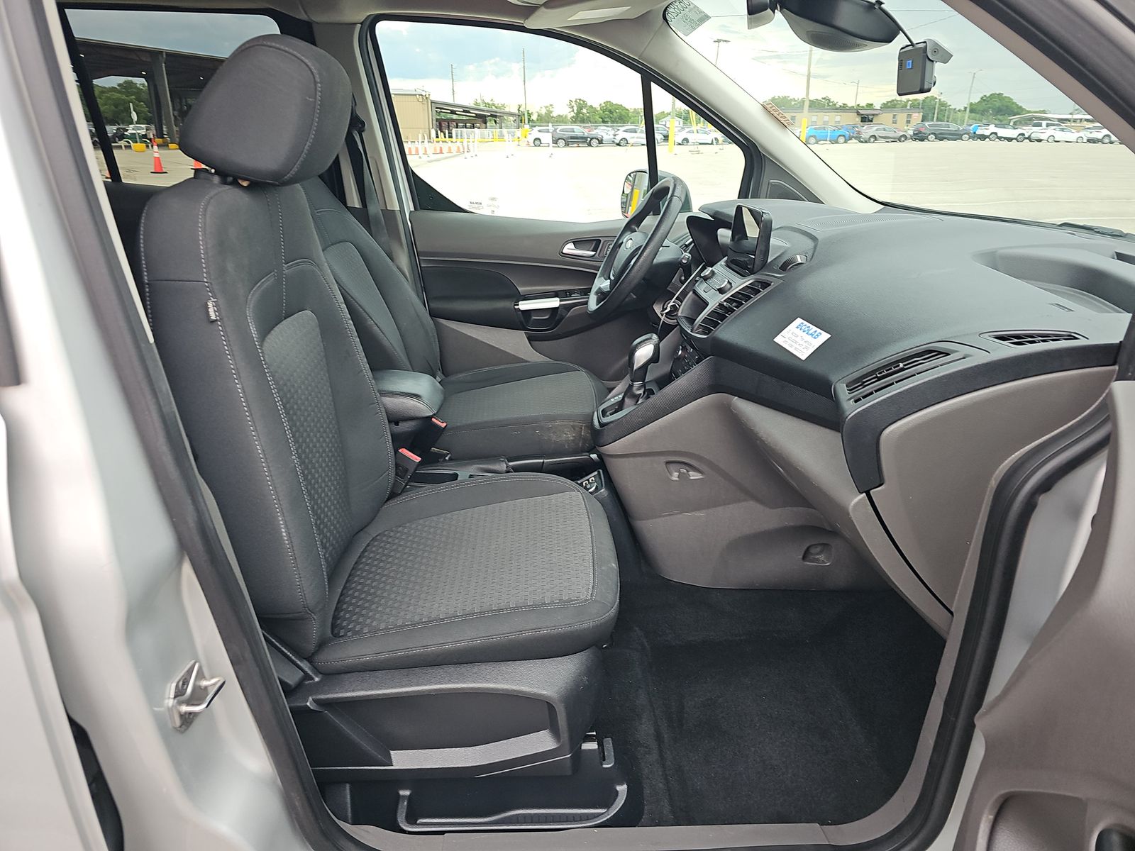 FORD TRANSIT CONNECT - 9
