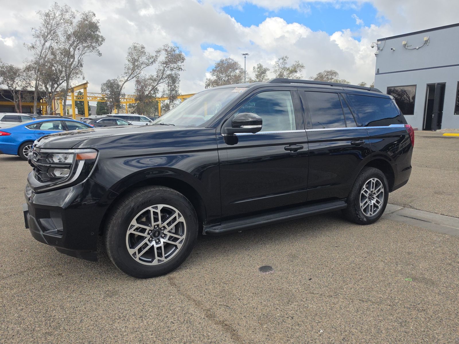 FORD EXPEDITION - 1