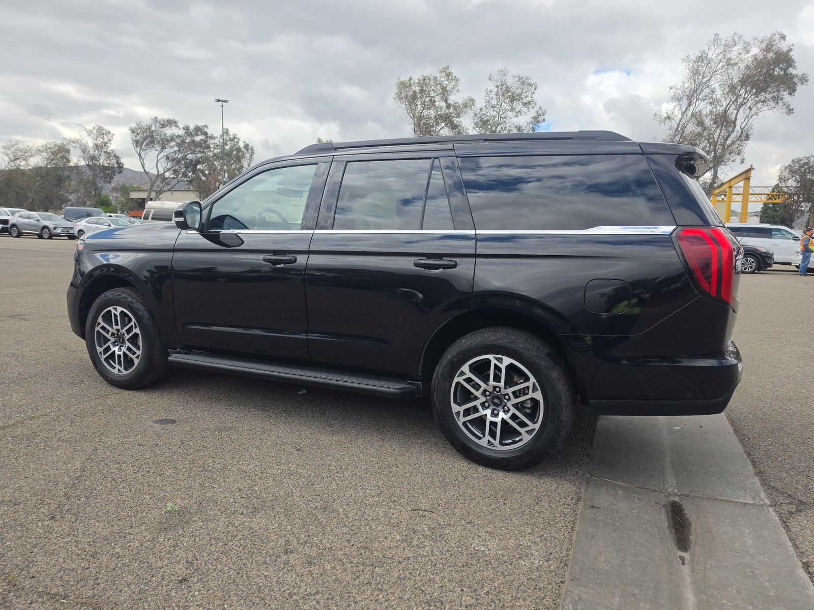 FORD EXPEDITION - 7