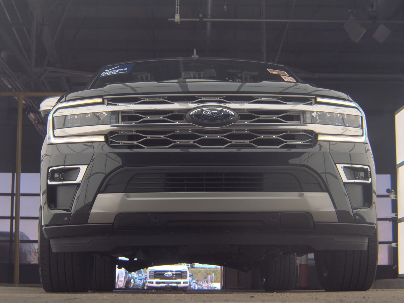 FORD EXPEDITION - 4