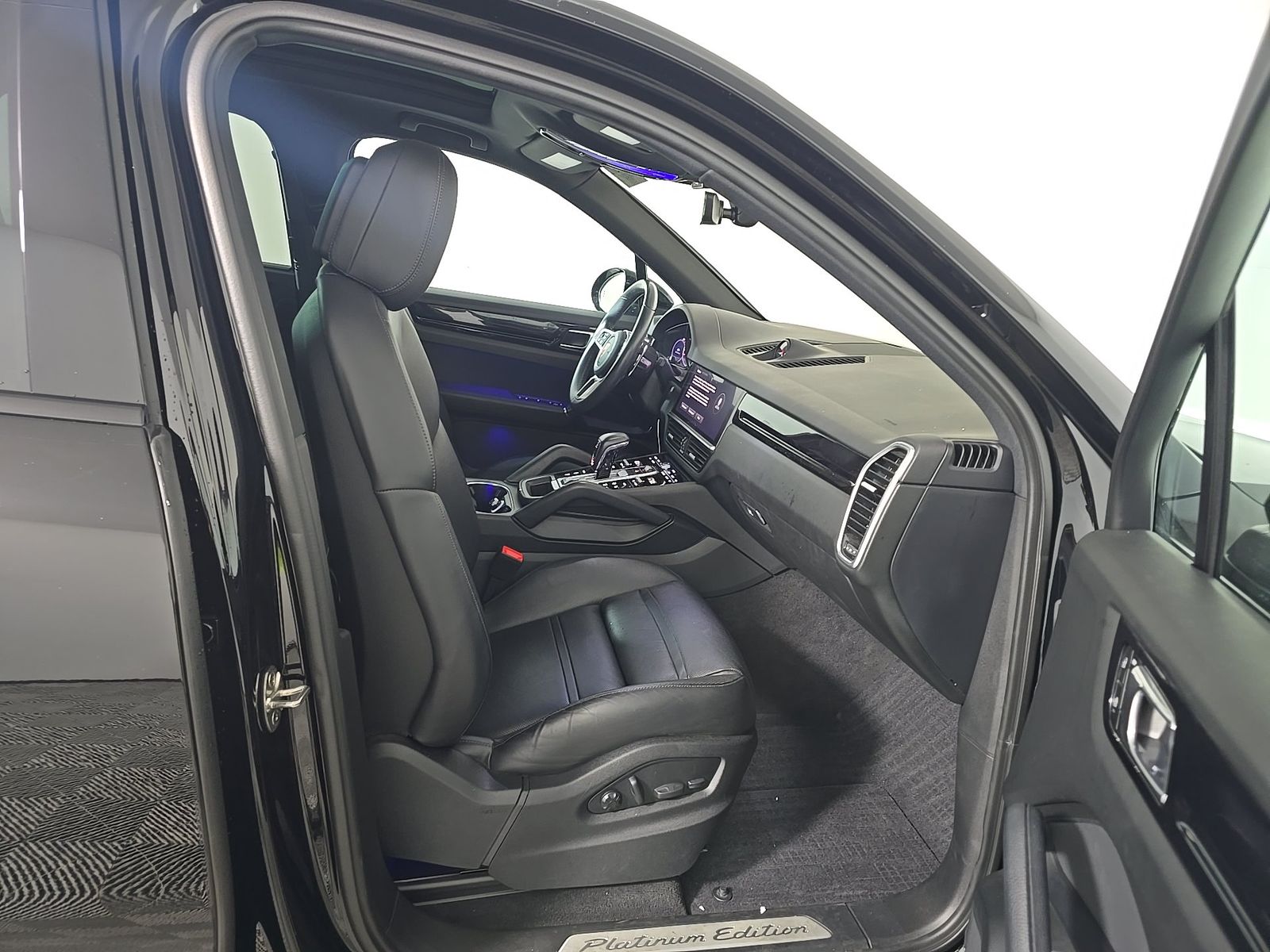 PORSCHE CAYENNE - 9