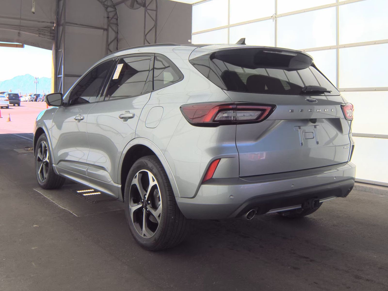 FORD ESCAPE - 9