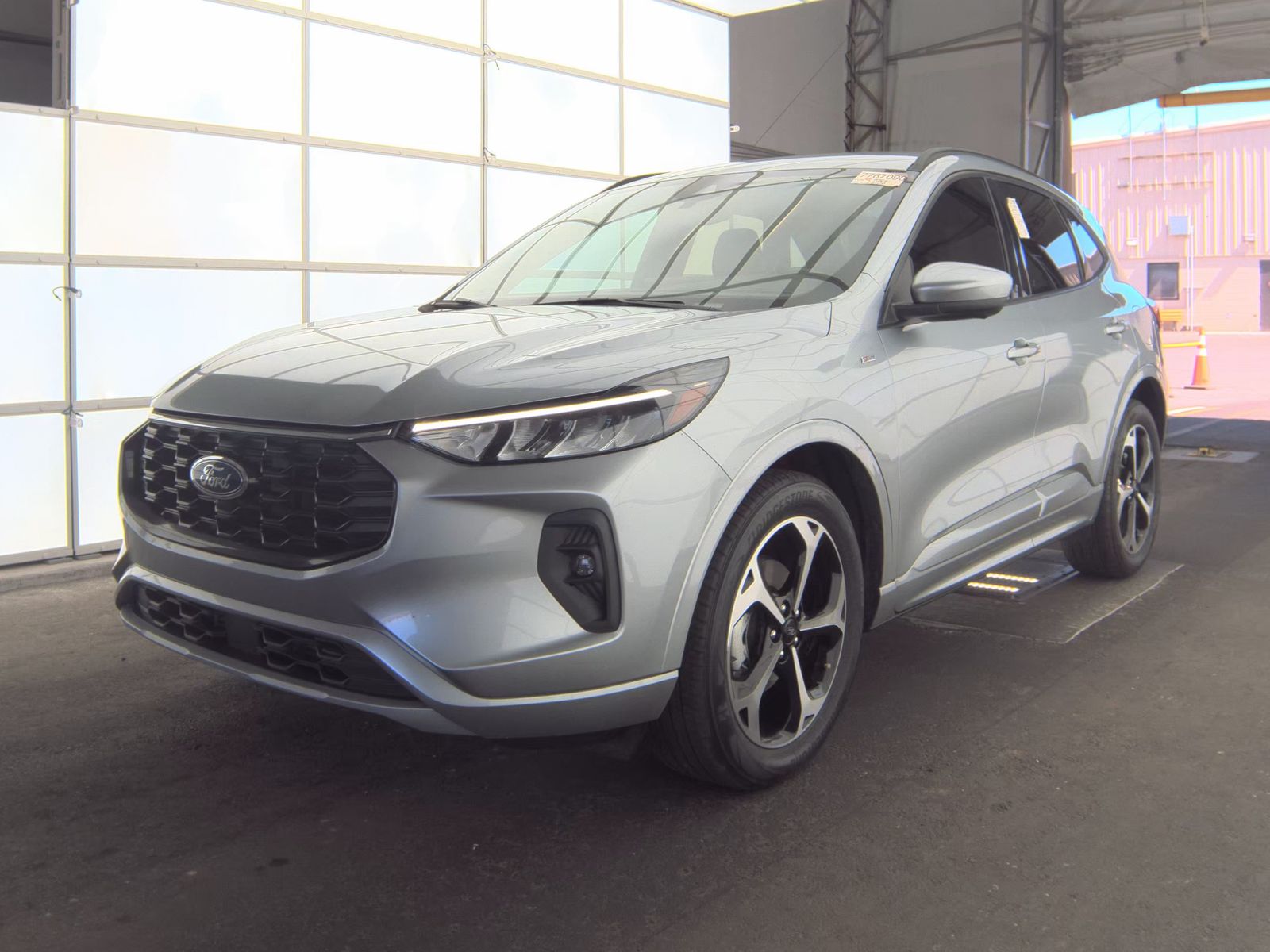 FORD ESCAPE - 1
