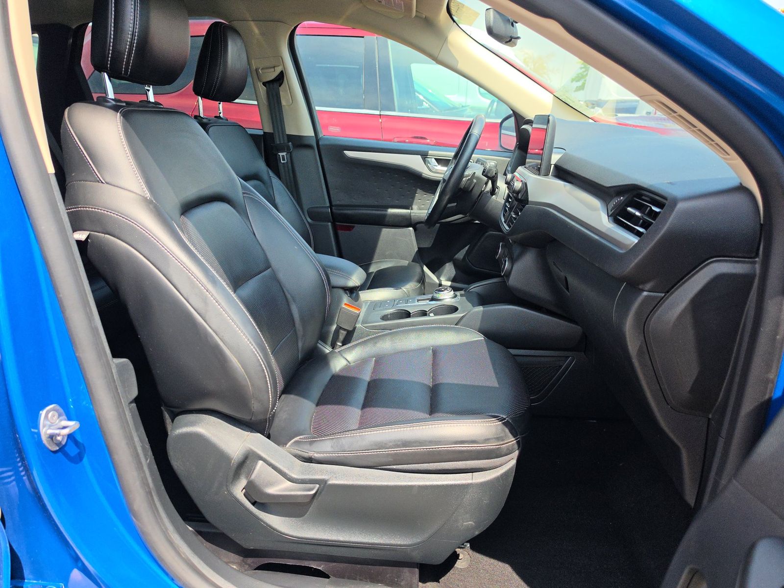 FORD ESCAPE - 3