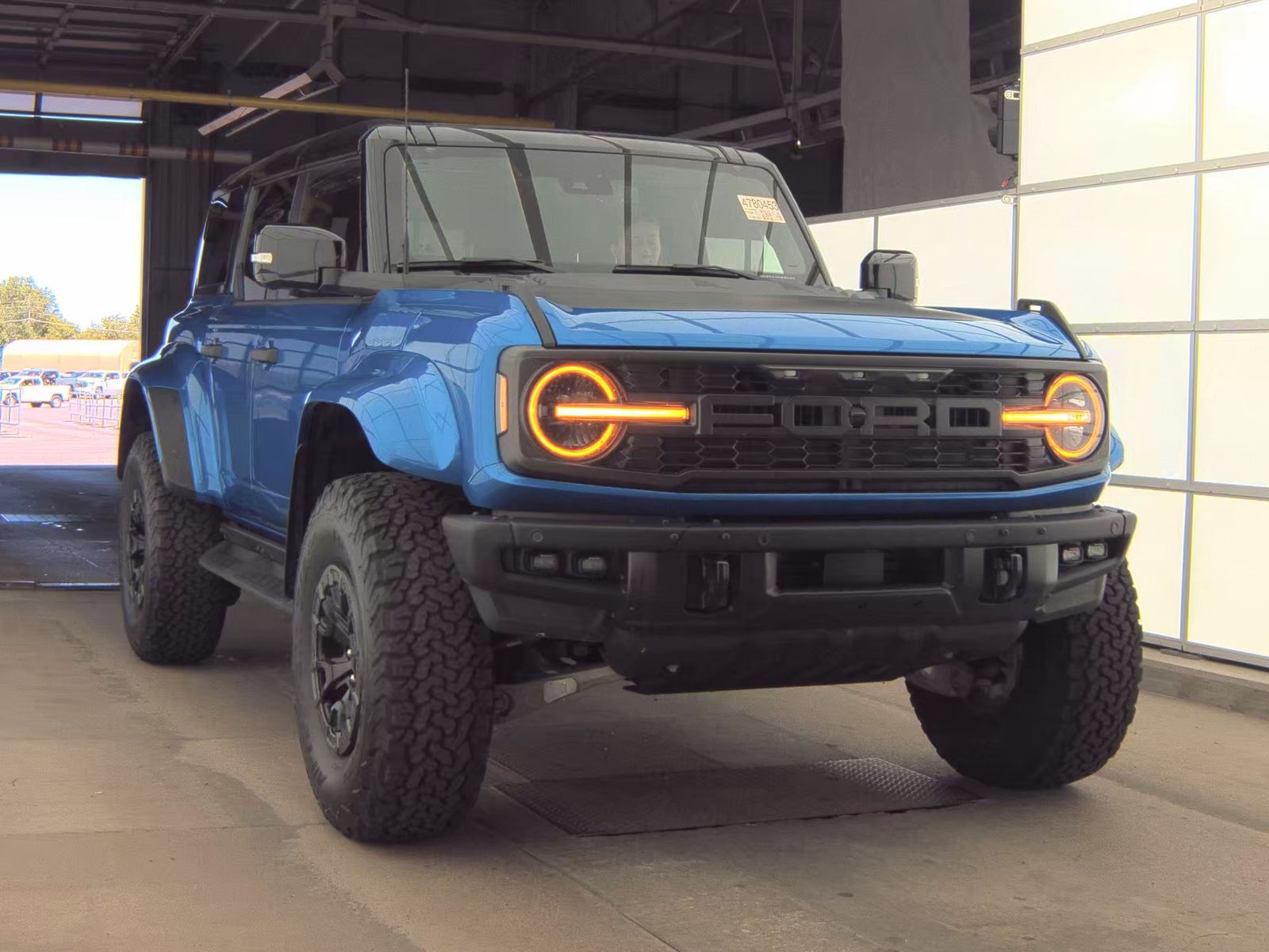 FORD BRONCO - 5