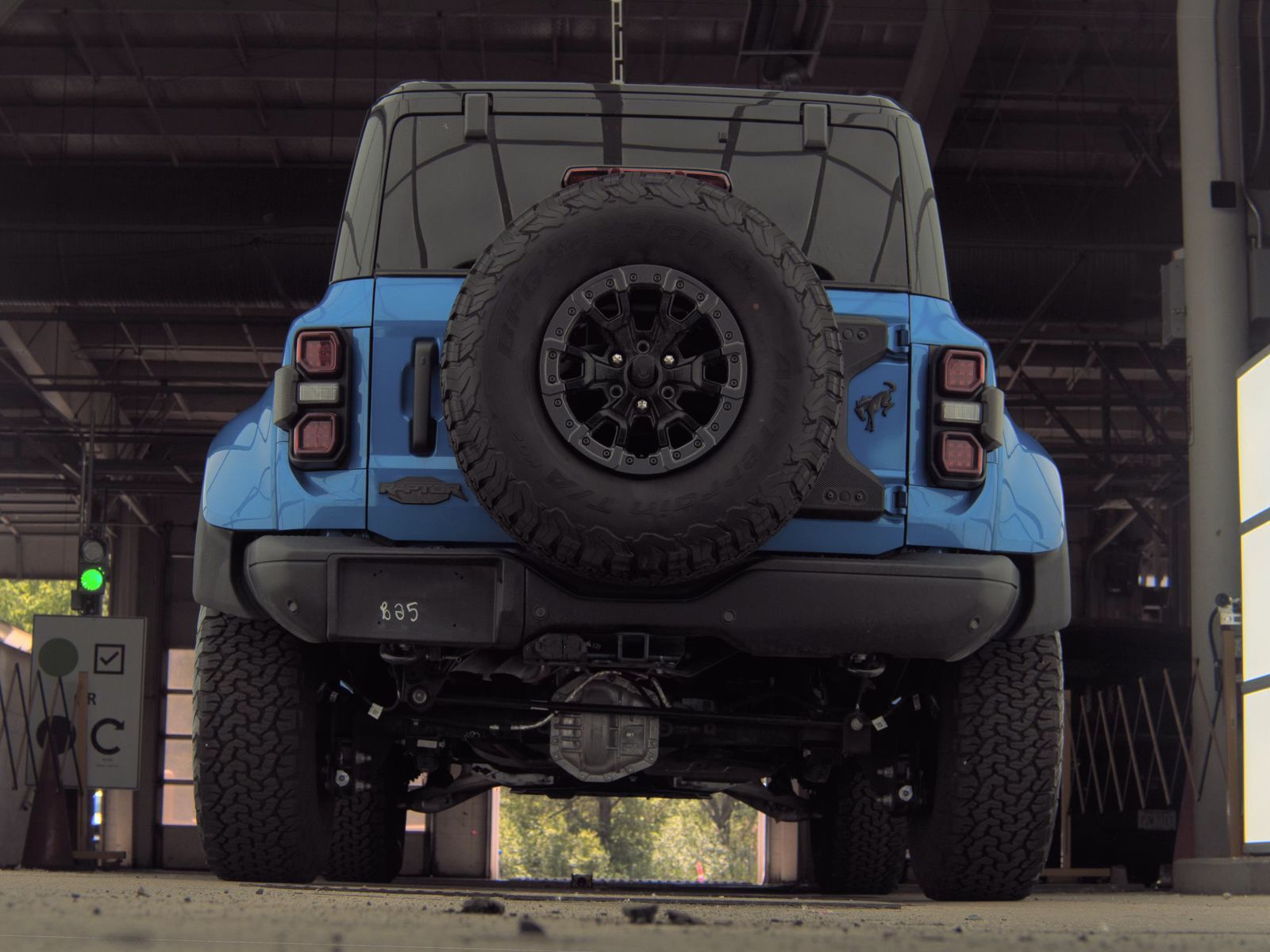 FORD BRONCO - 8
