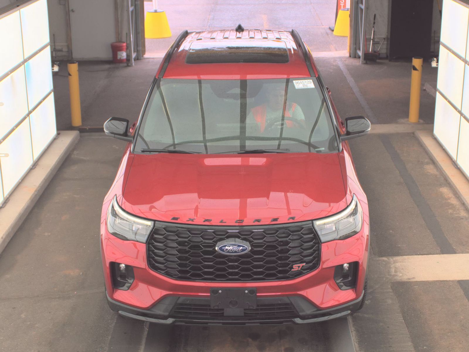 FORD EXPLORER - 3