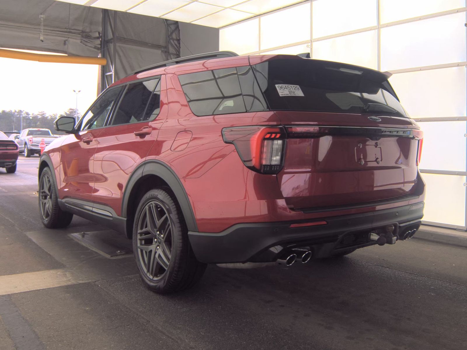 FORD EXPLORER - 9
