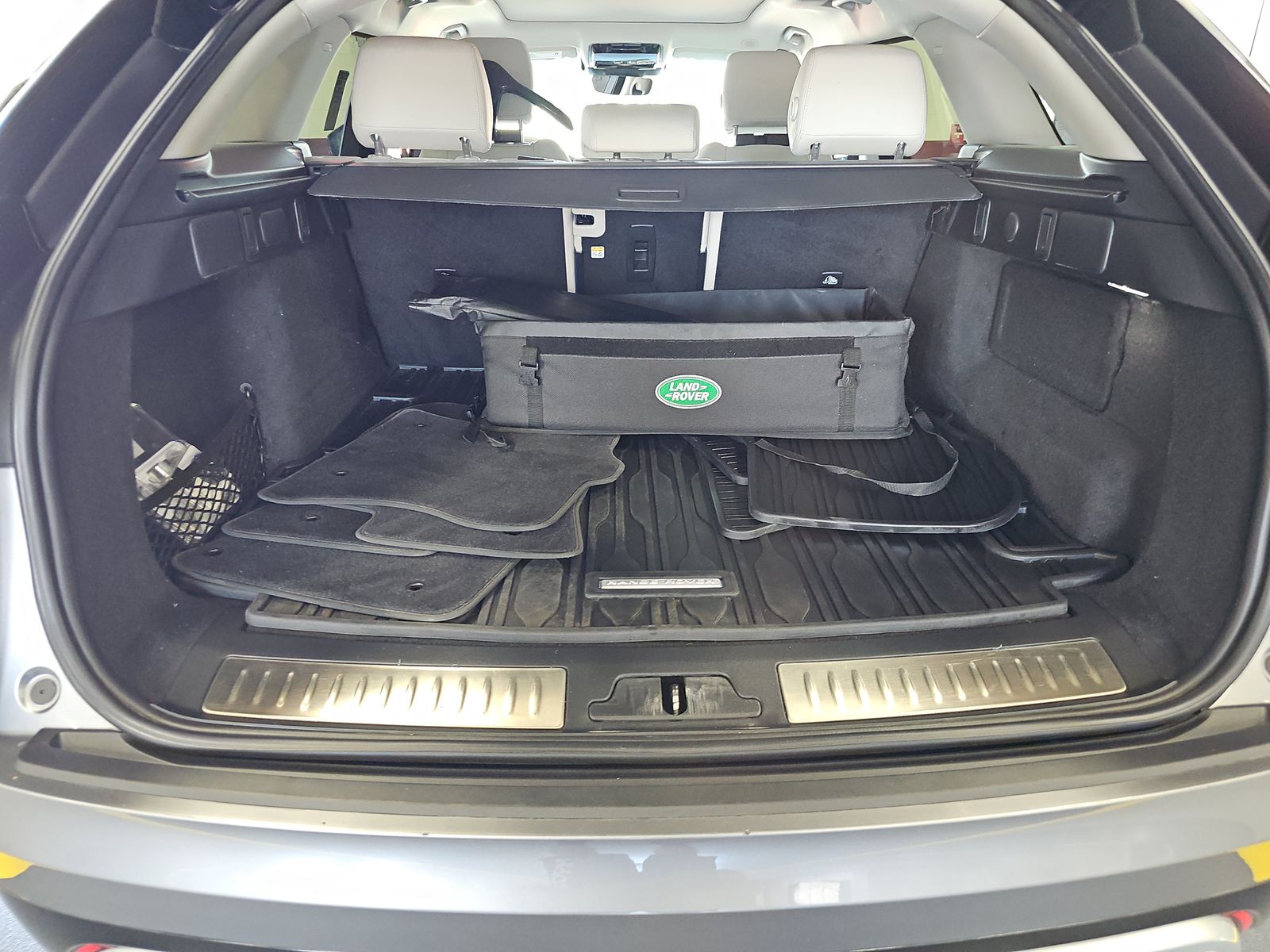 2023 Land Rover Range Rover Velar R-Dynamic S FWD