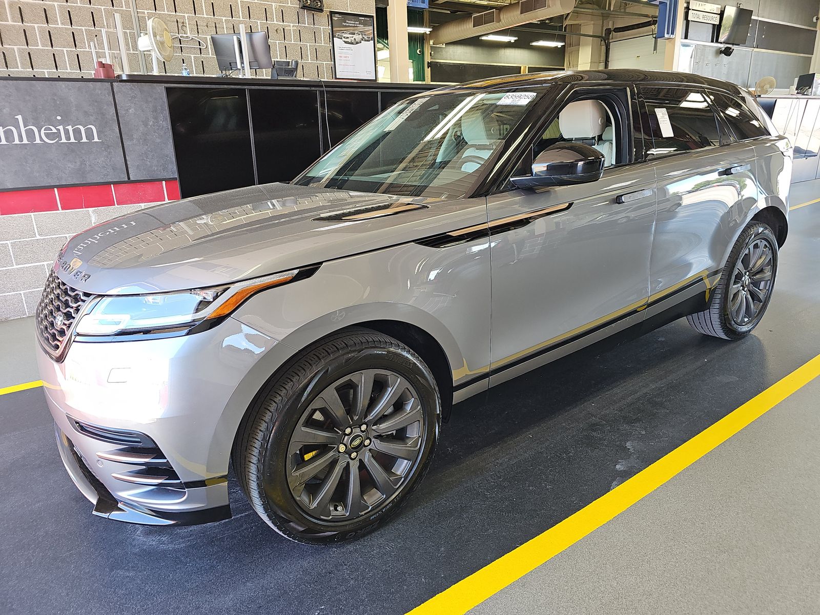 2023 Land Rover Range Rover Velar R-Dynamic S FWD