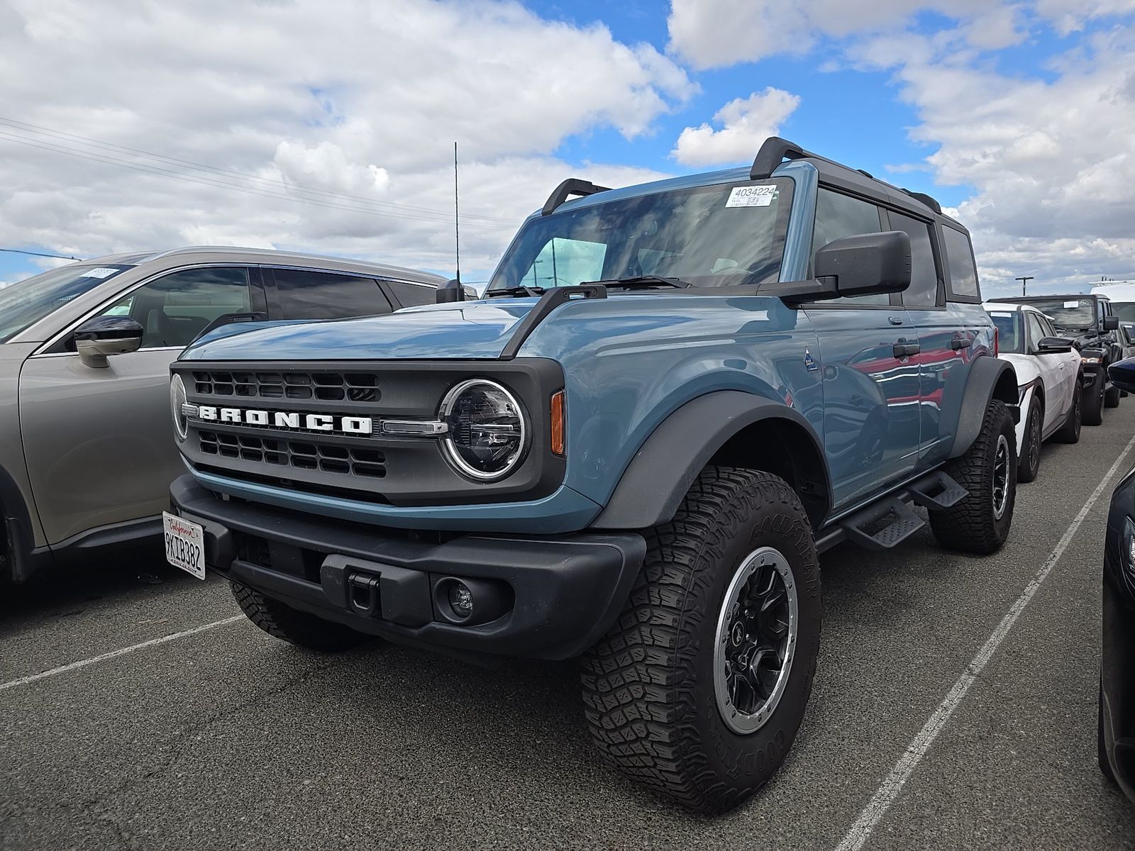 FORD BRONCO - 1