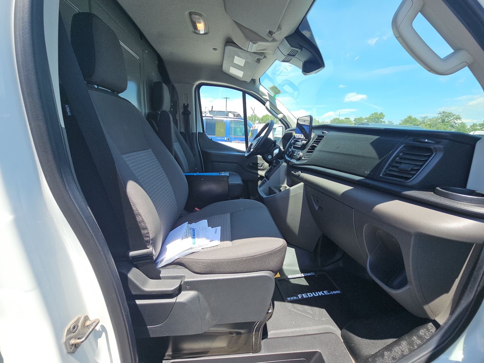 FORD TRANSIT 150 - 9