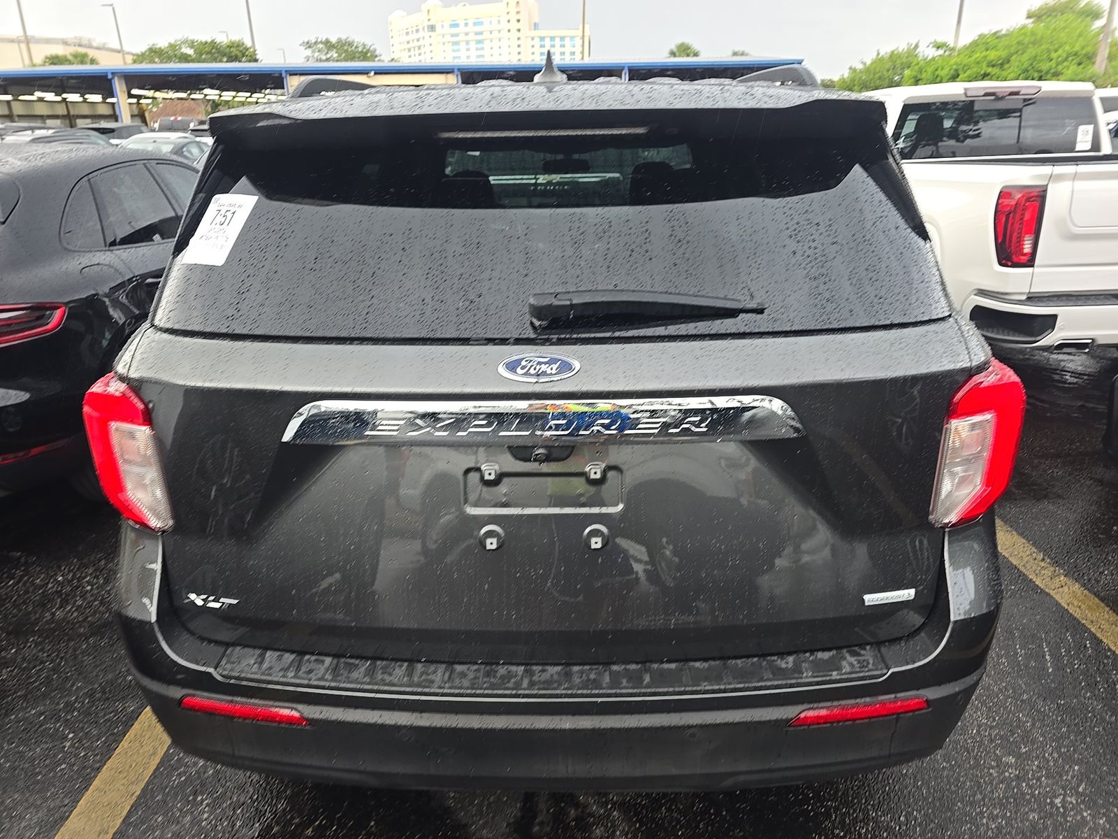 FORD EXPLORER - 6