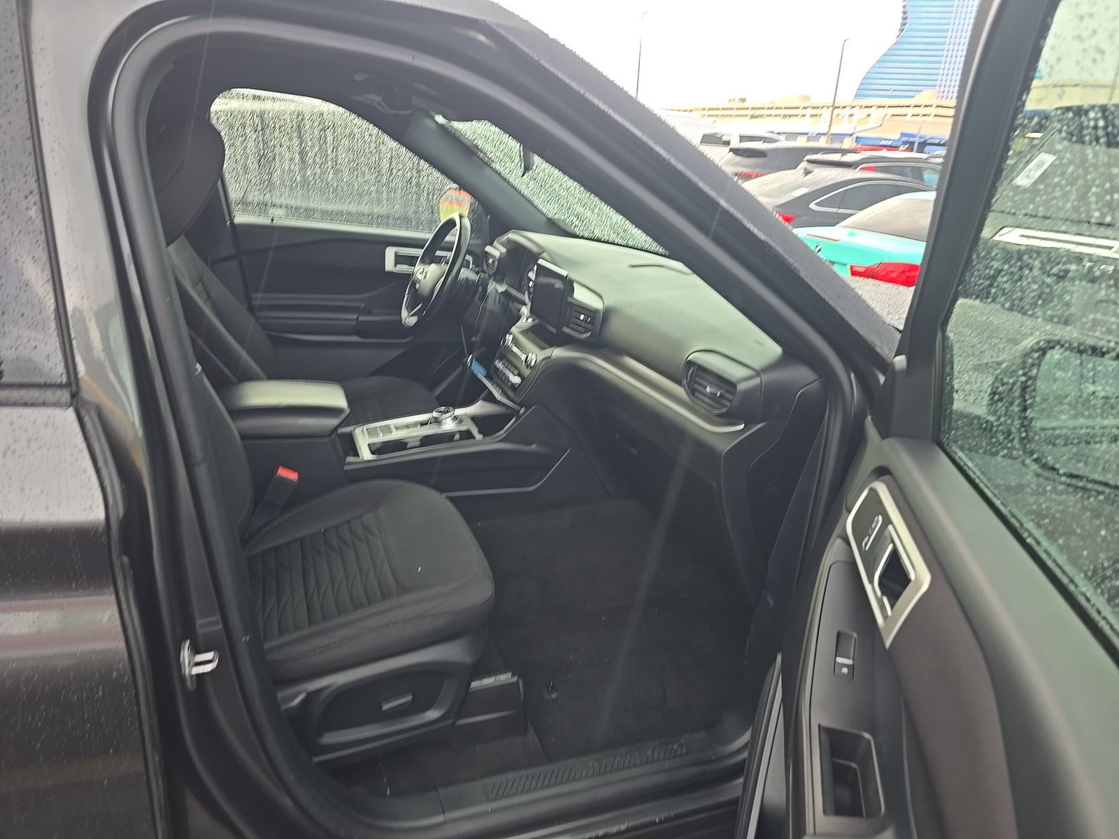 FORD EXPLORER - 9