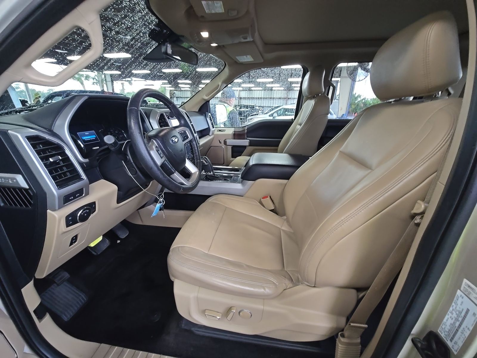 FORD F-150 - 8