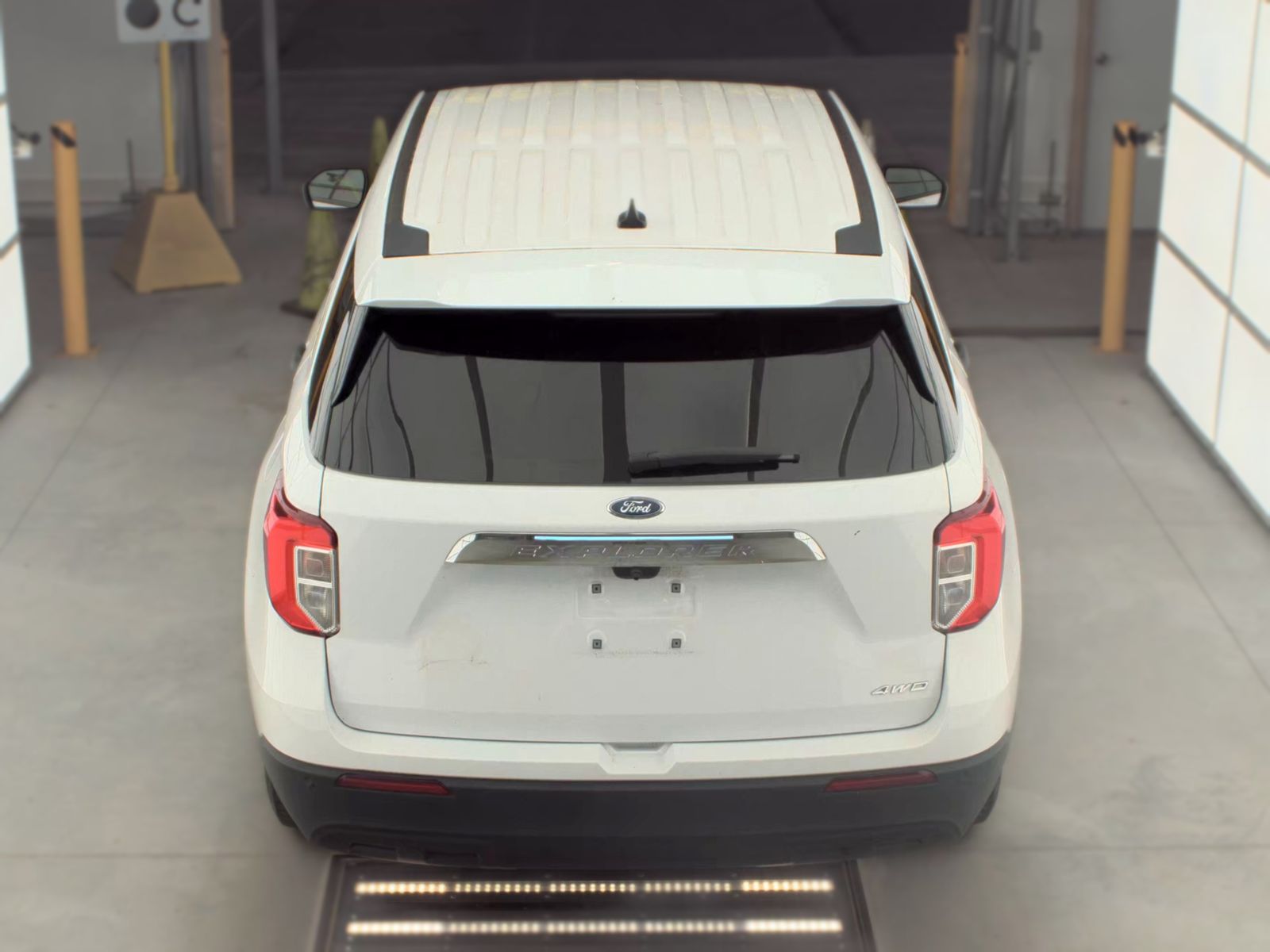 FORD EXPLORER - 7