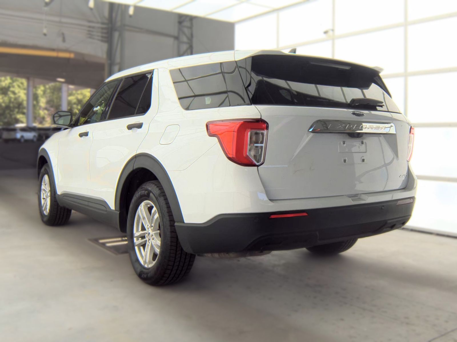 FORD EXPLORER - 9