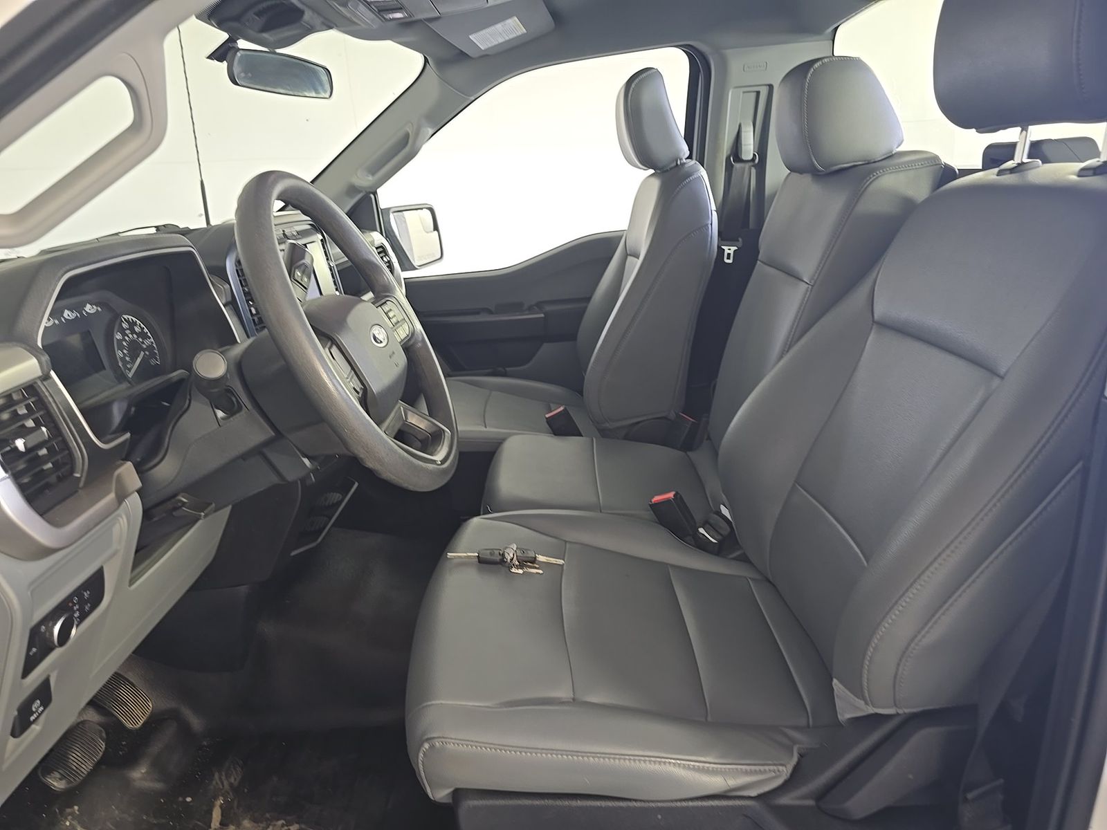 FORD F-150 - 8