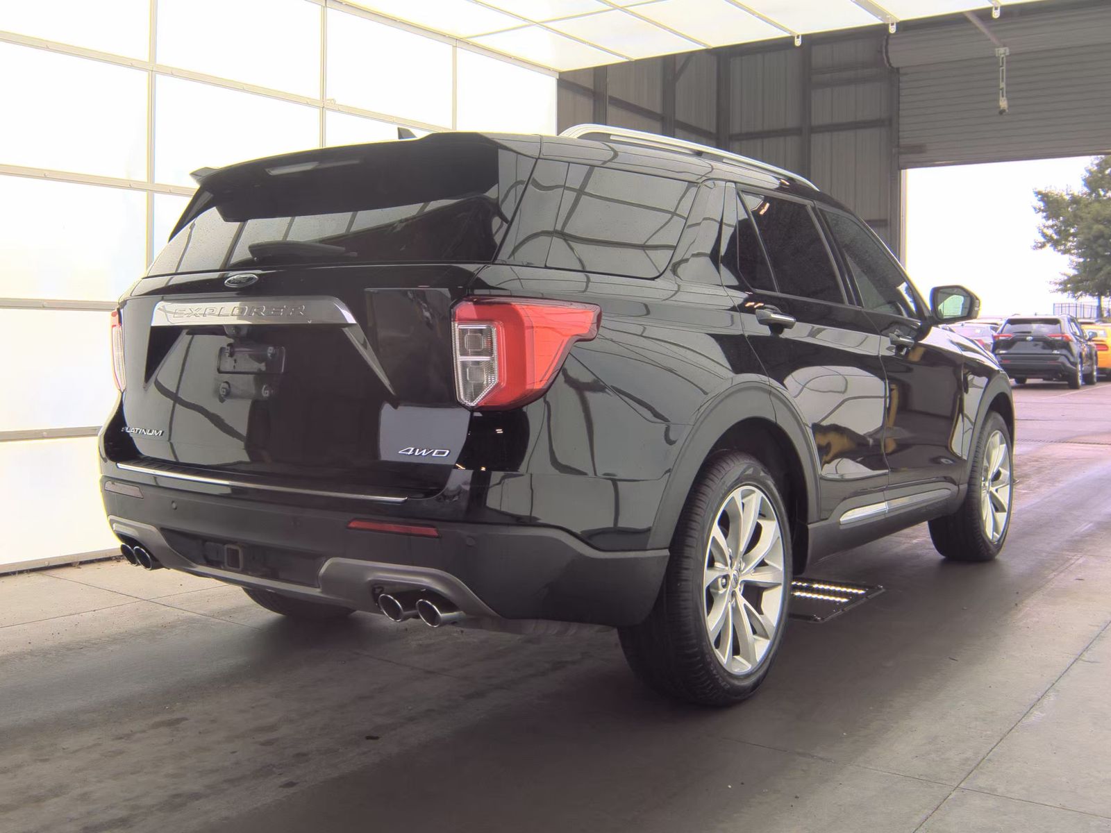FORD EXPLORER - 6