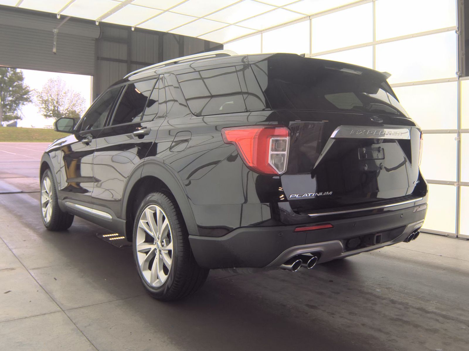 FORD EXPLORER - 9