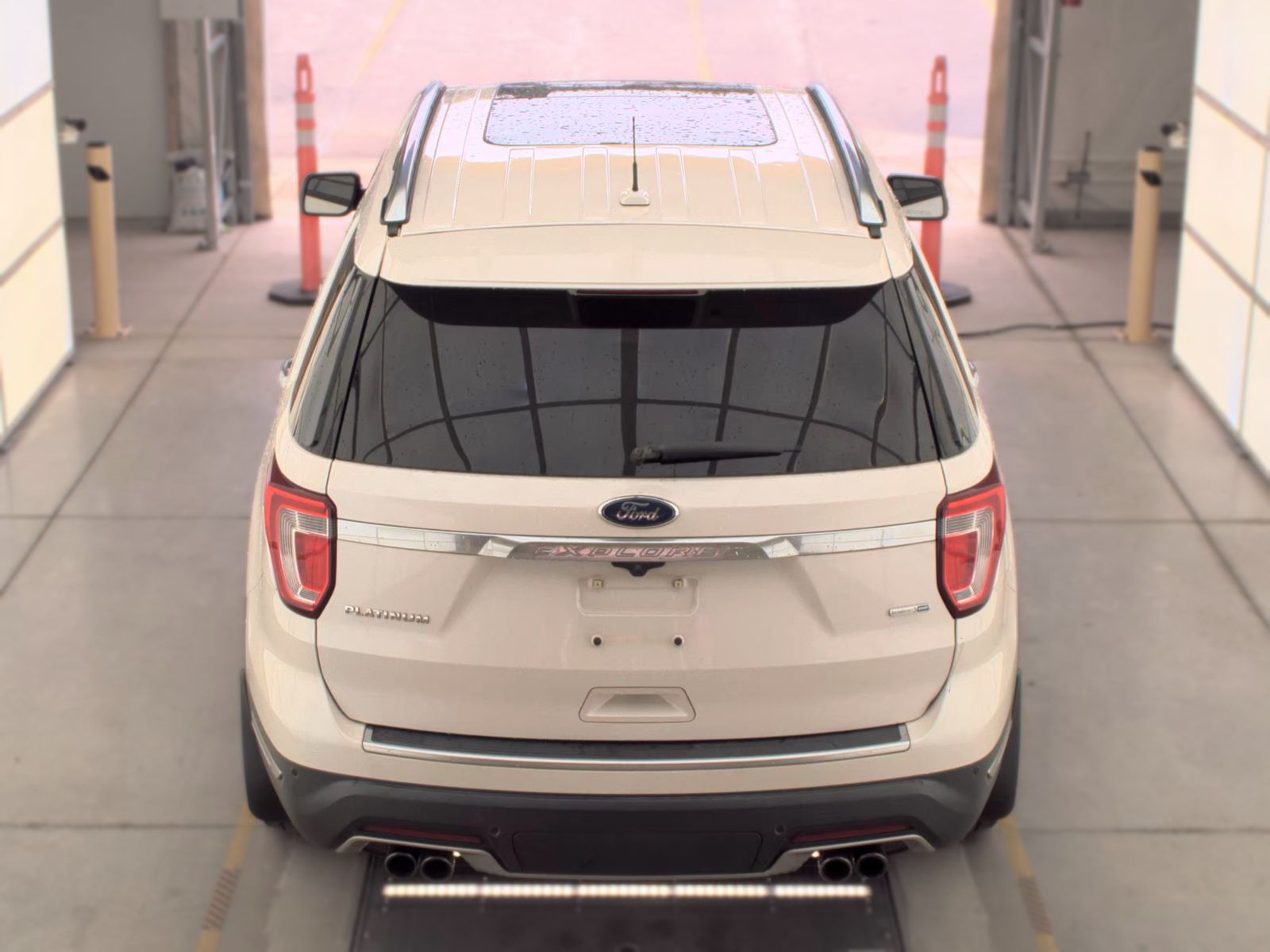 FORD EXPLORER - 7