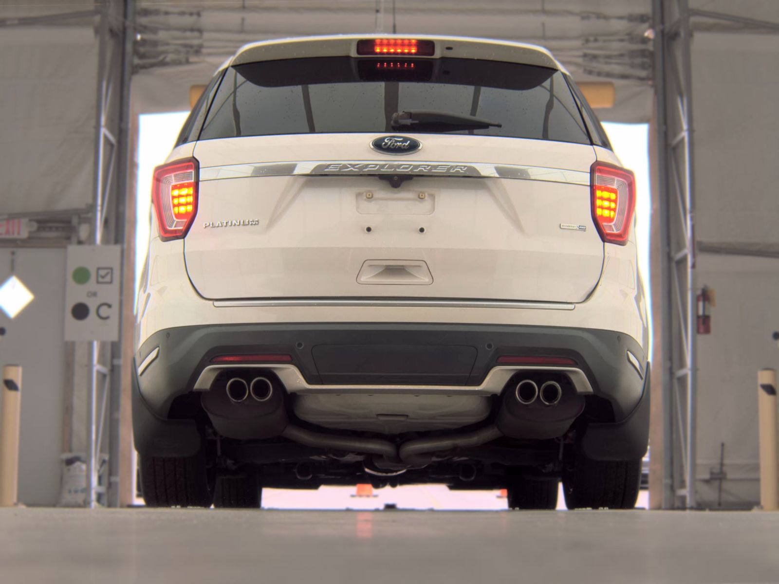 FORD EXPLORER - 8