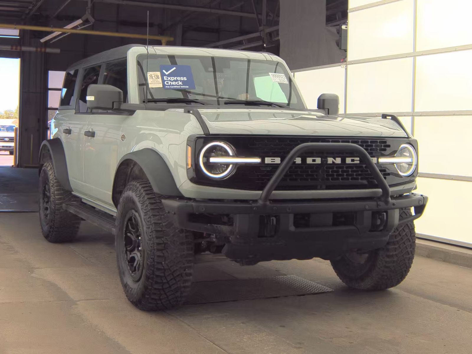 FORD BRONCO - 5