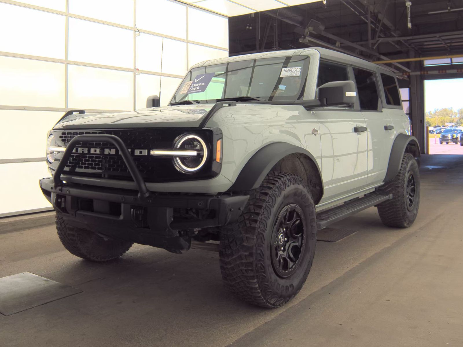 FORD BRONCO - 1