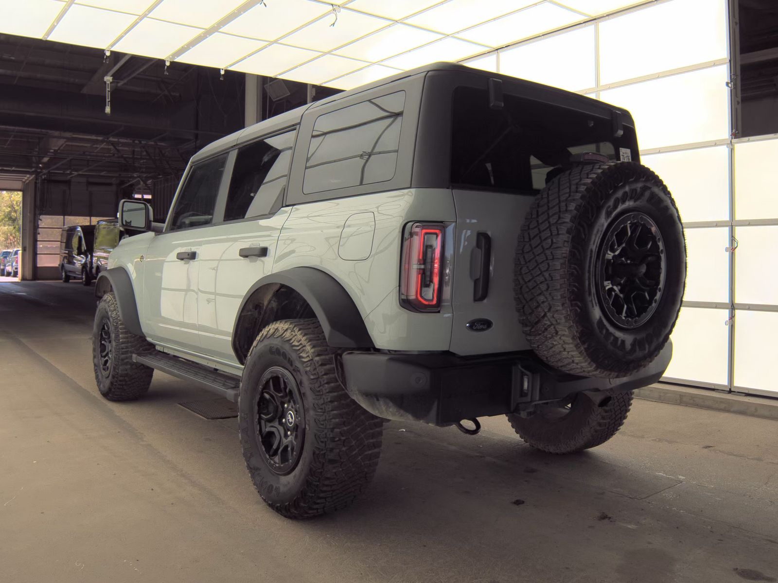 FORD BRONCO - 9