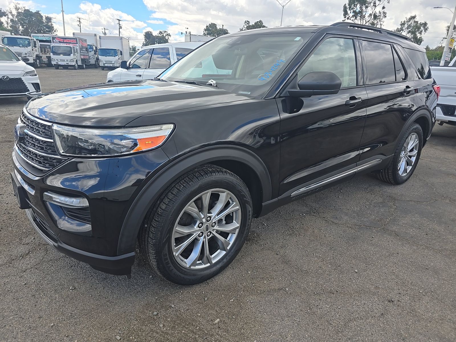 FORD EXPLORER - 1