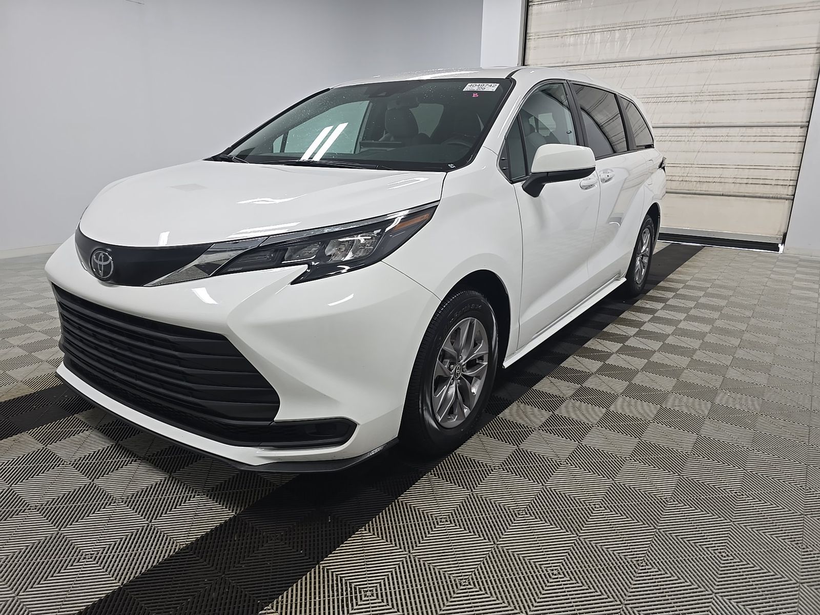 2026 Toyota Sienna's photo