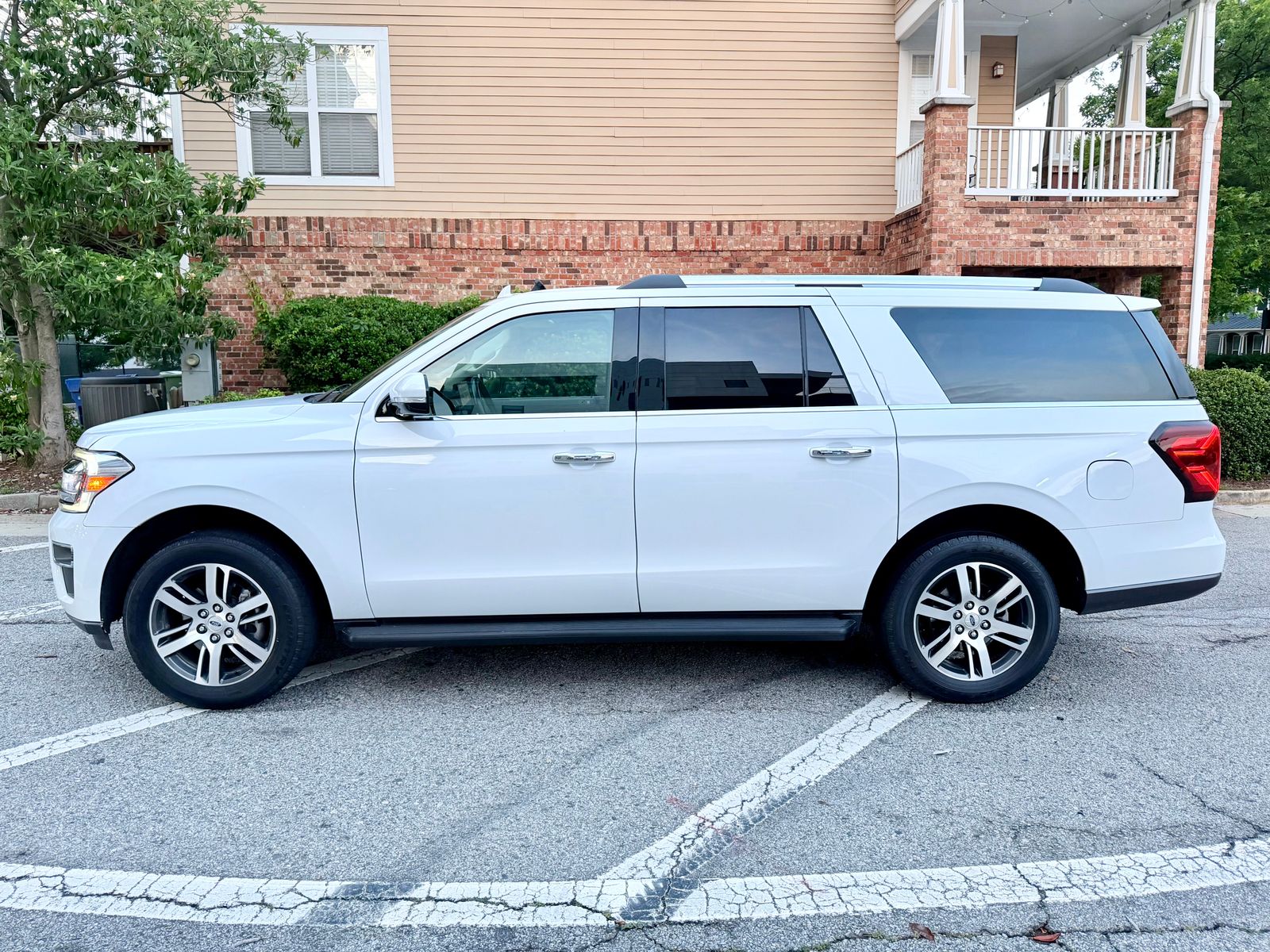 FORD EXPEDITION MAX - 8