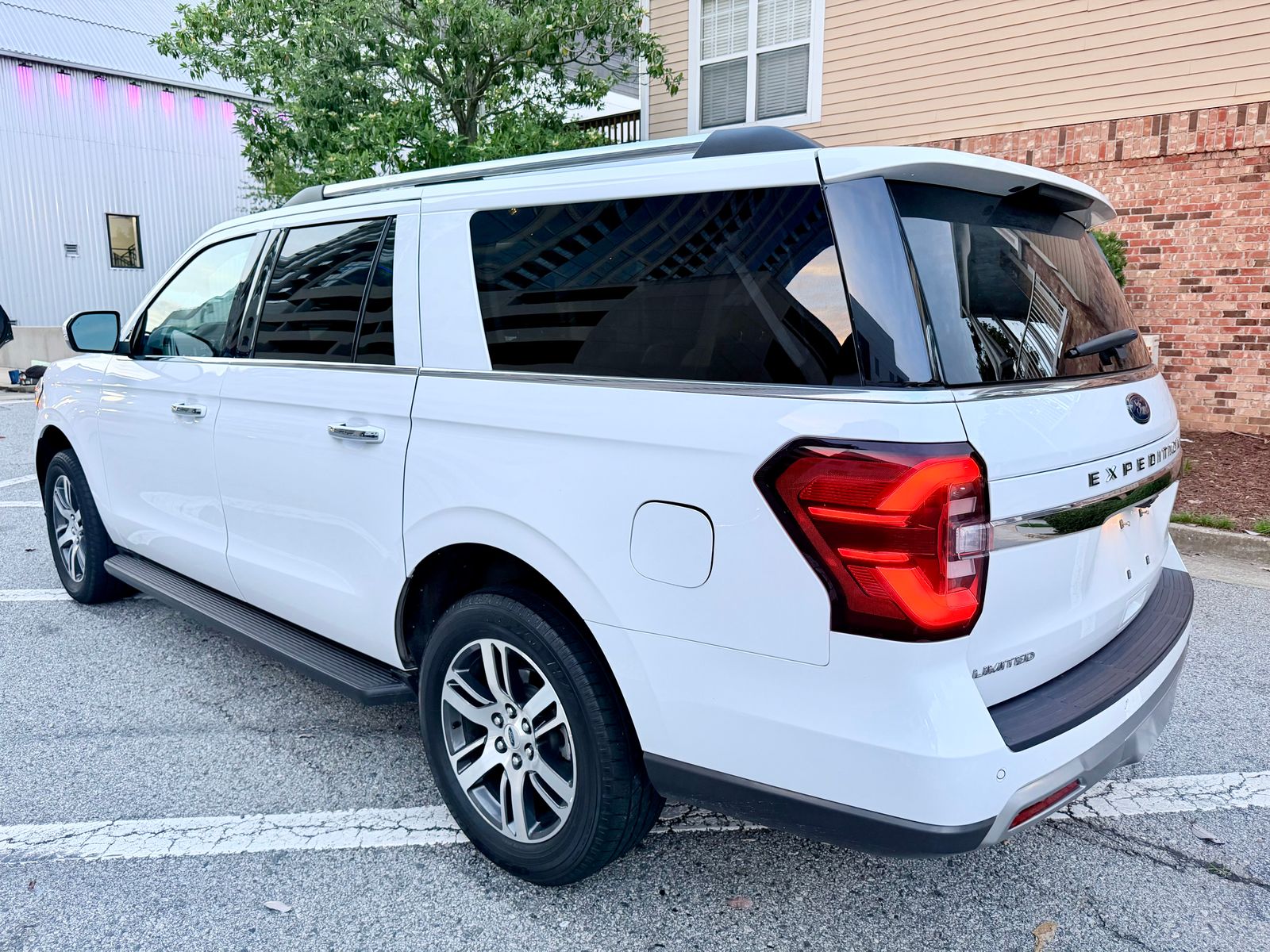 FORD EXPEDITION MAX - 5