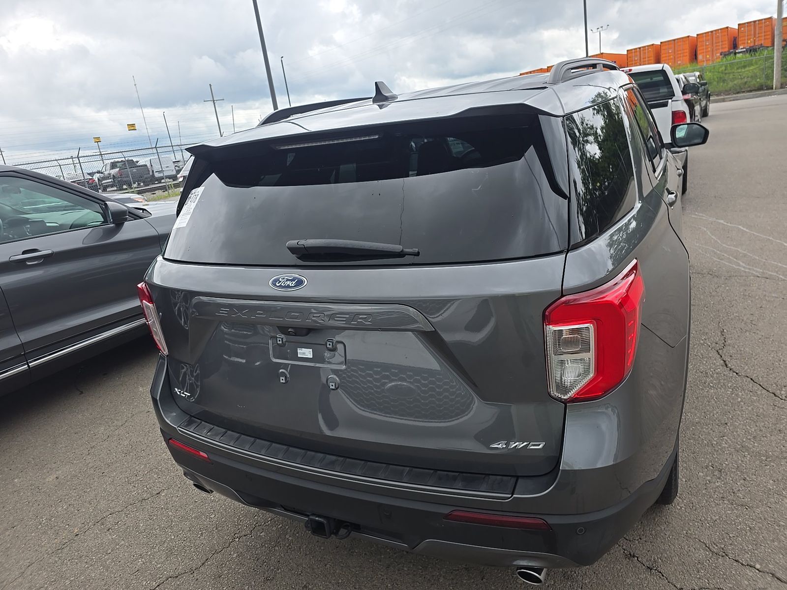 FORD EXPLORER - 6