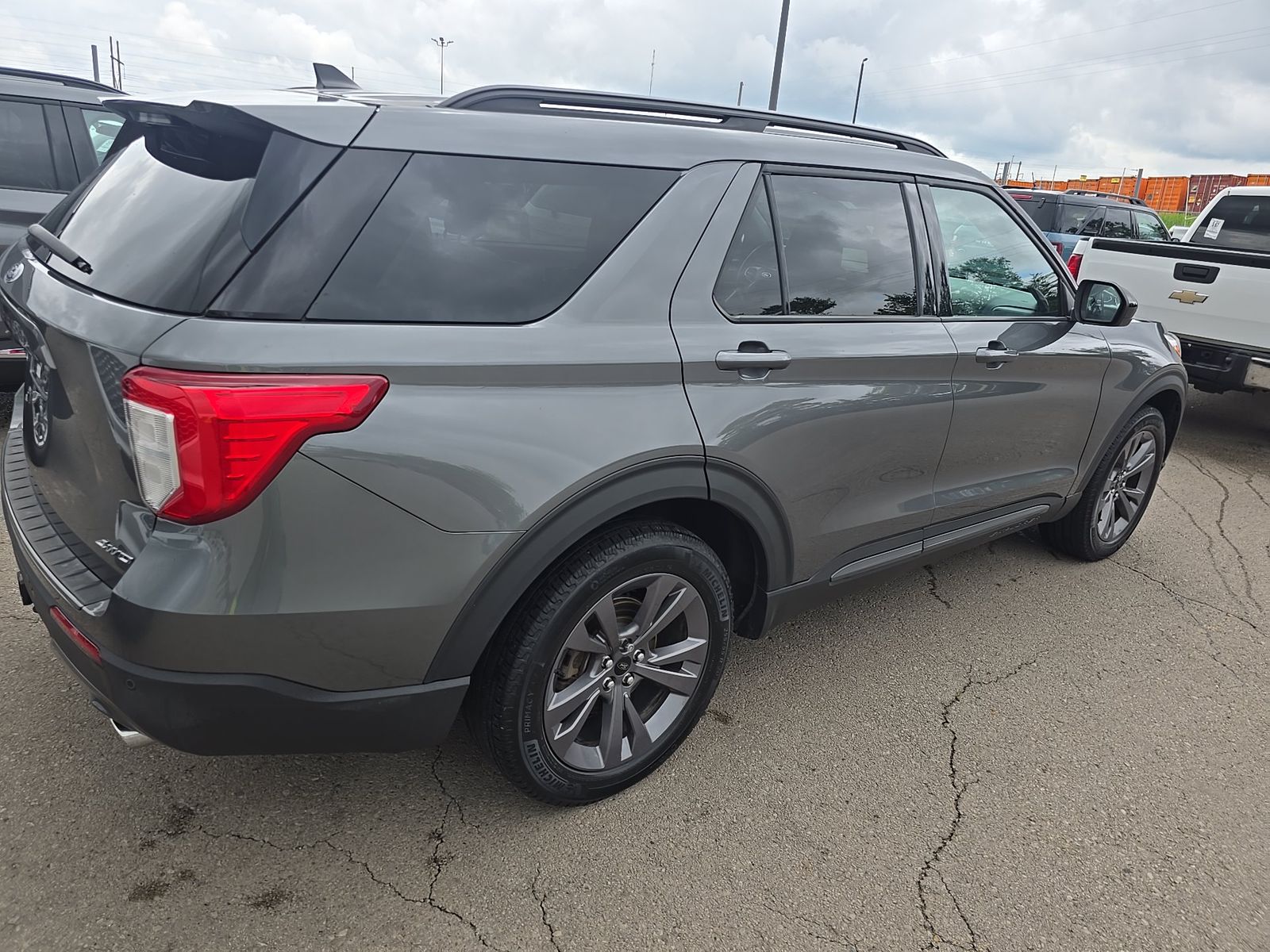 FORD EXPLORER - 5