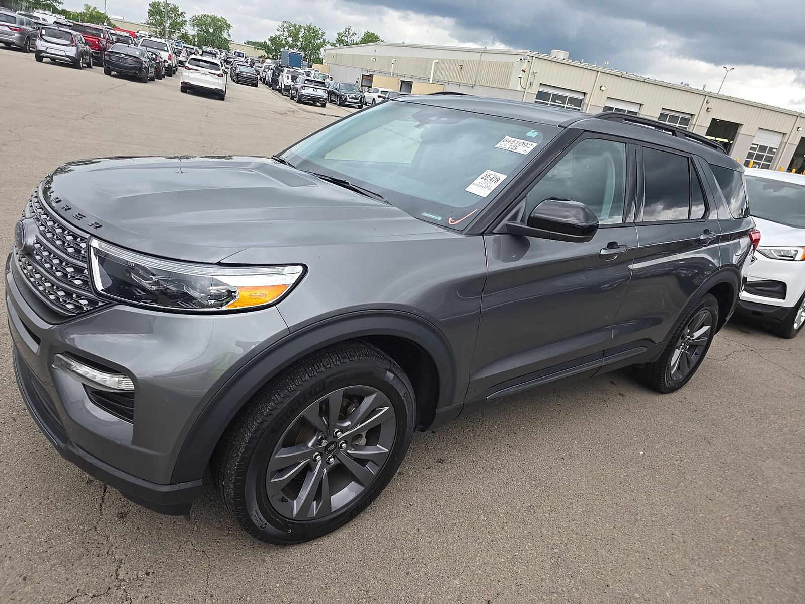 FORD EXPLORER - 1