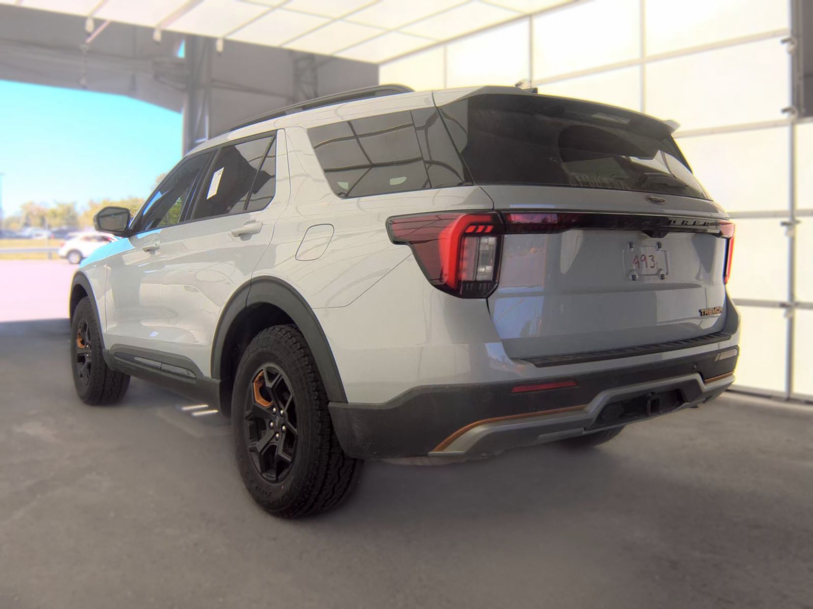 FORD EXPLORER - 9